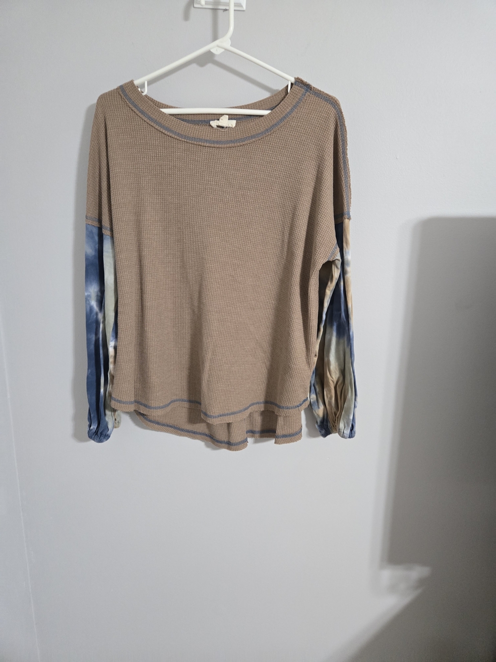 entro Beige Waffle Knit Long Sleeve Top with Blue Tie-Dye Sleeves